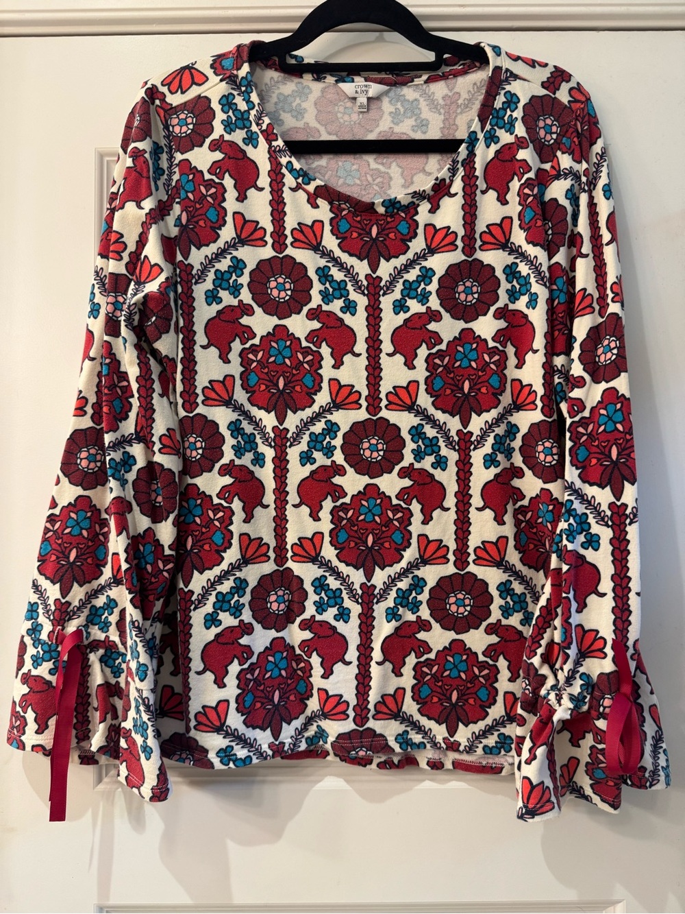 Crown & Ivy Elephant Print Knit Top | Bell Sleeve Tie Cuffs | Size XL